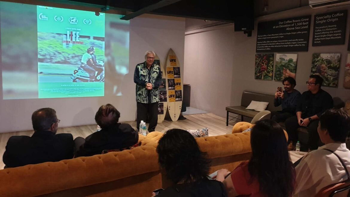 Majid Majidi Attends Private Screening of “LIFE – Living In Fear Everyday” in Malaysia