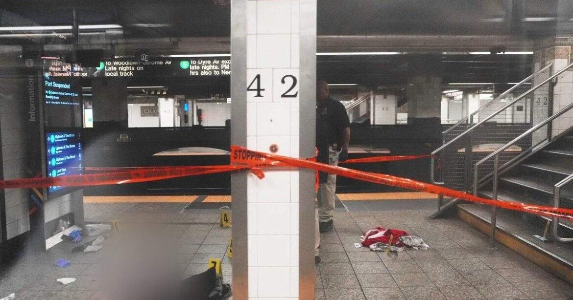 Man with machete fatally shot at NYC's Grand Central after slashing attack, NYPD says