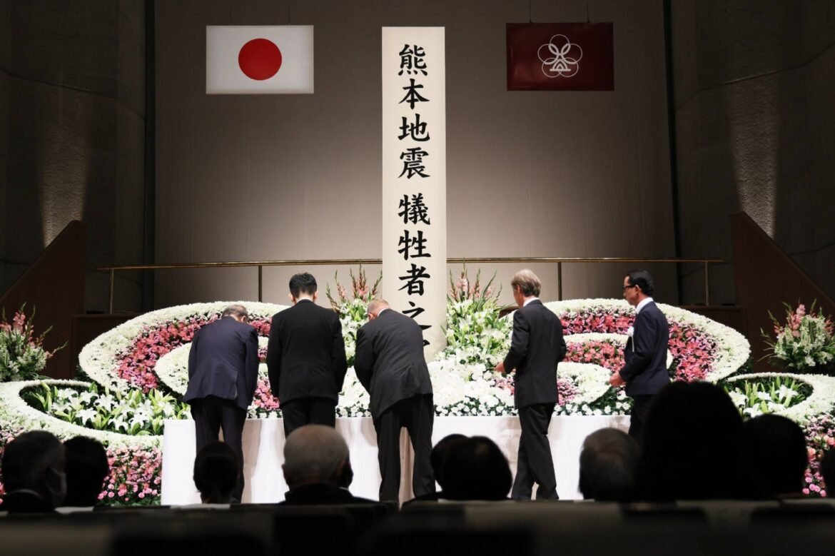 Memorial held for Kumamoto quake victims 10 years on