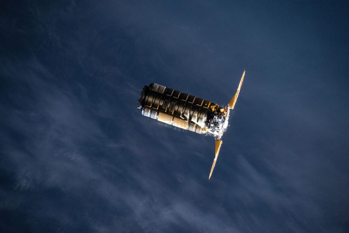 Northrop Grumman’s Cygnus XL cargo spacecraft, carrying more than 11,000 pounds of new science investigations and supplies for the Expedition 73 crew, approaches the International Space Station. The two spacecraft were orbiting 262 miles above northeastern China just before an orbital sunset. Cygnus XL is an expanded version of Northrop Grumman’s previous Cygnus cargo vehicle, offering increased payload capacity and pressurized cargo volume.