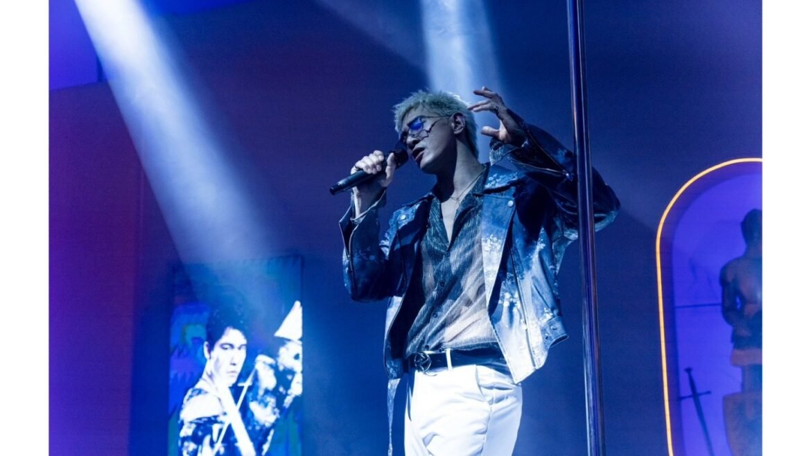 Netflix Picks Up Taiwanese Dramedy a Controversial Entertainer