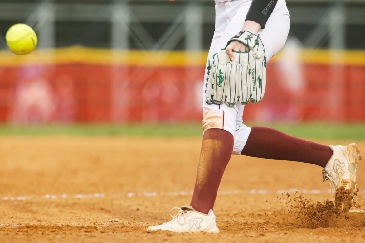 Schwartz, Bozarth power Rancocas Valley to third straight win -- Softball recap