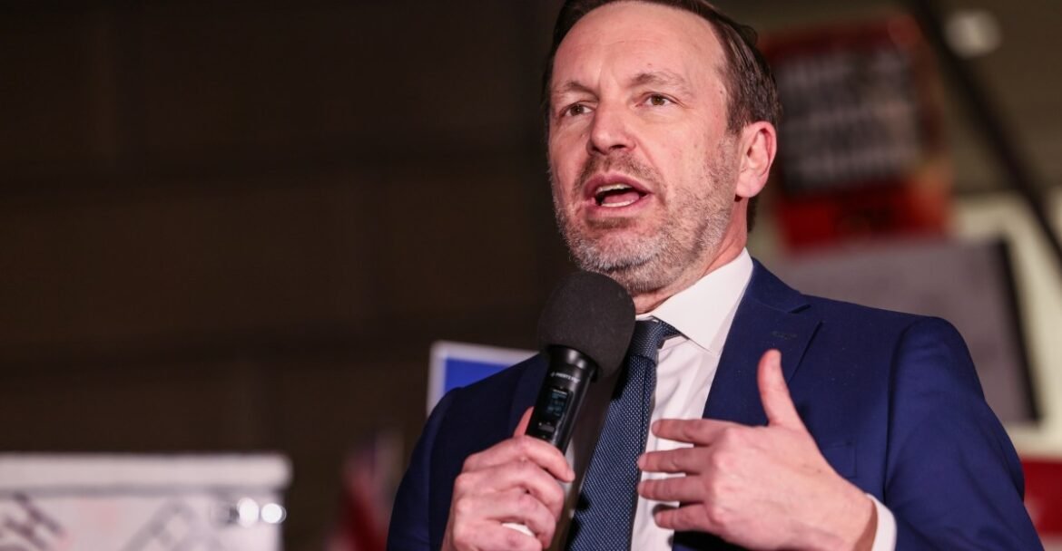 Sen. Chris Murphy on Trump’s corruption, democracy, and the economy