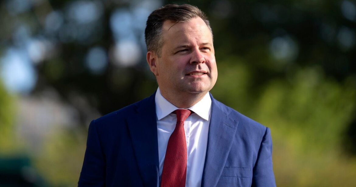 Senators Demand Bill Pulte Explain Allegations From Mother Jones Story – Mother Jones