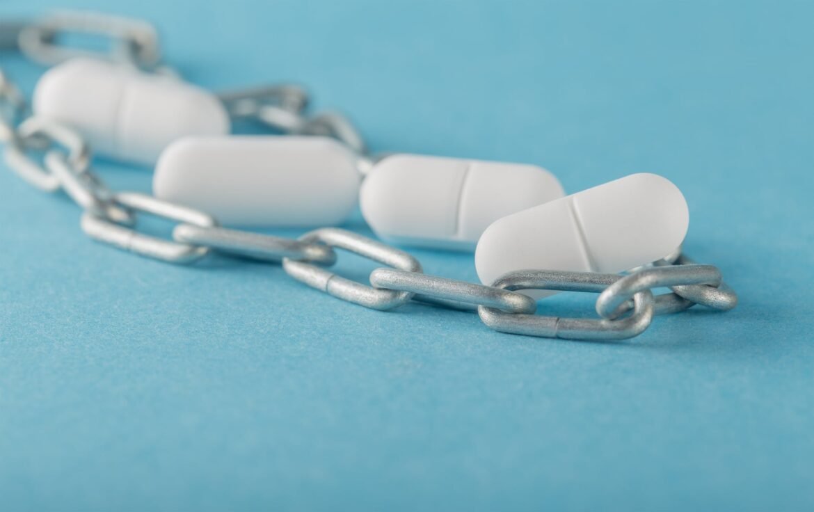 Sourcing bottlenecks increase US drug shortage risks: report