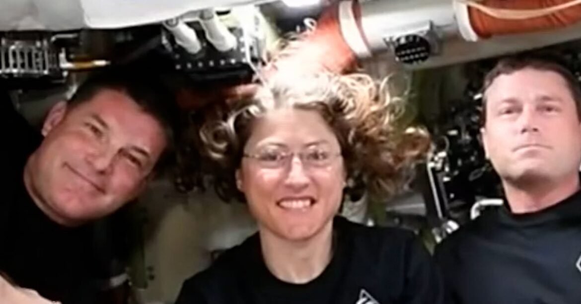 Trump congratulates Artemis II astronauts