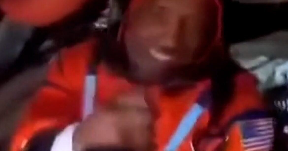 Video shows crews welcoming Artemis II crew home