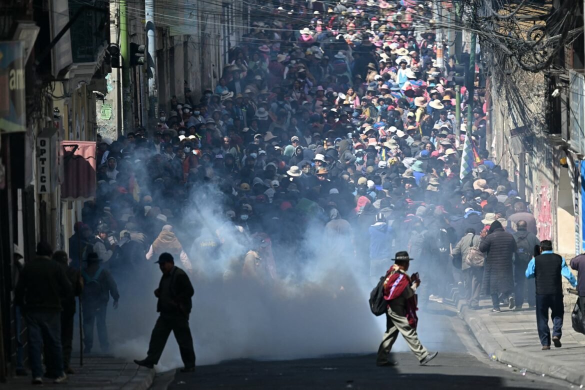 Bolivia Protests Shake Paz Government, Reignite Calls for Evo Morales to Return