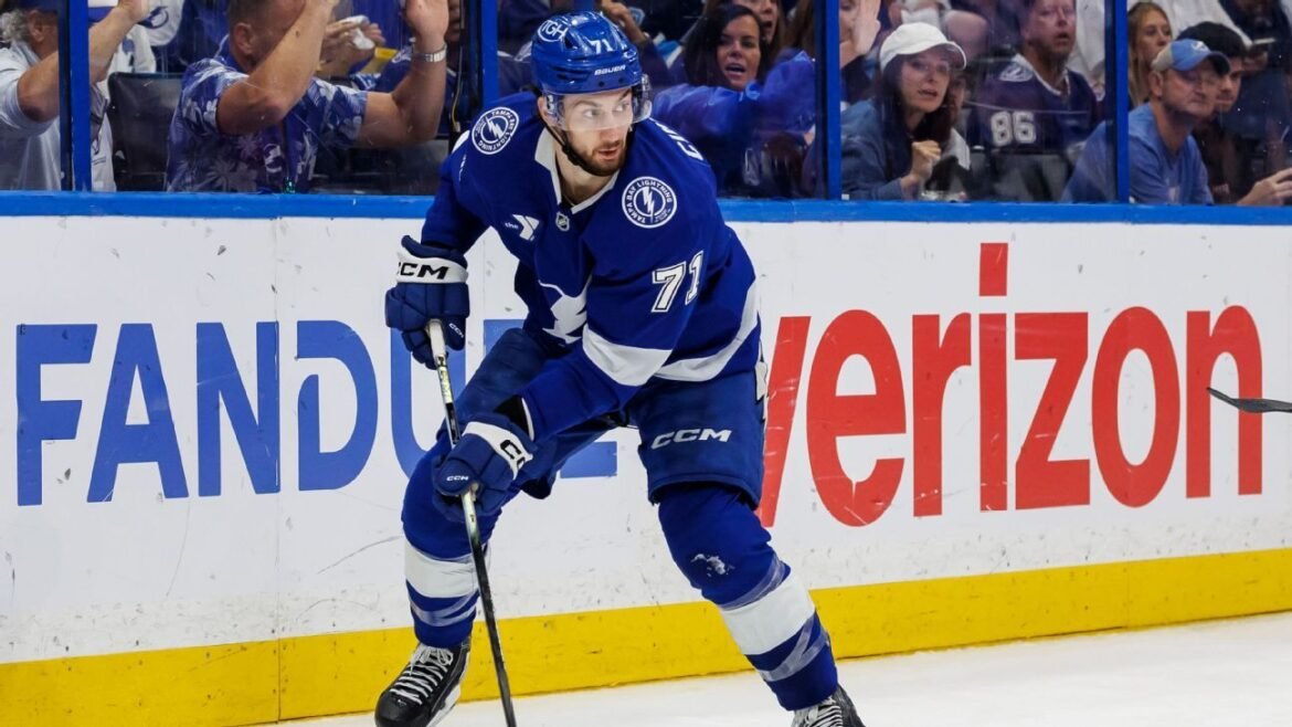 Cirelli, Nelson, Suzuki named finalists for Selke Trophy