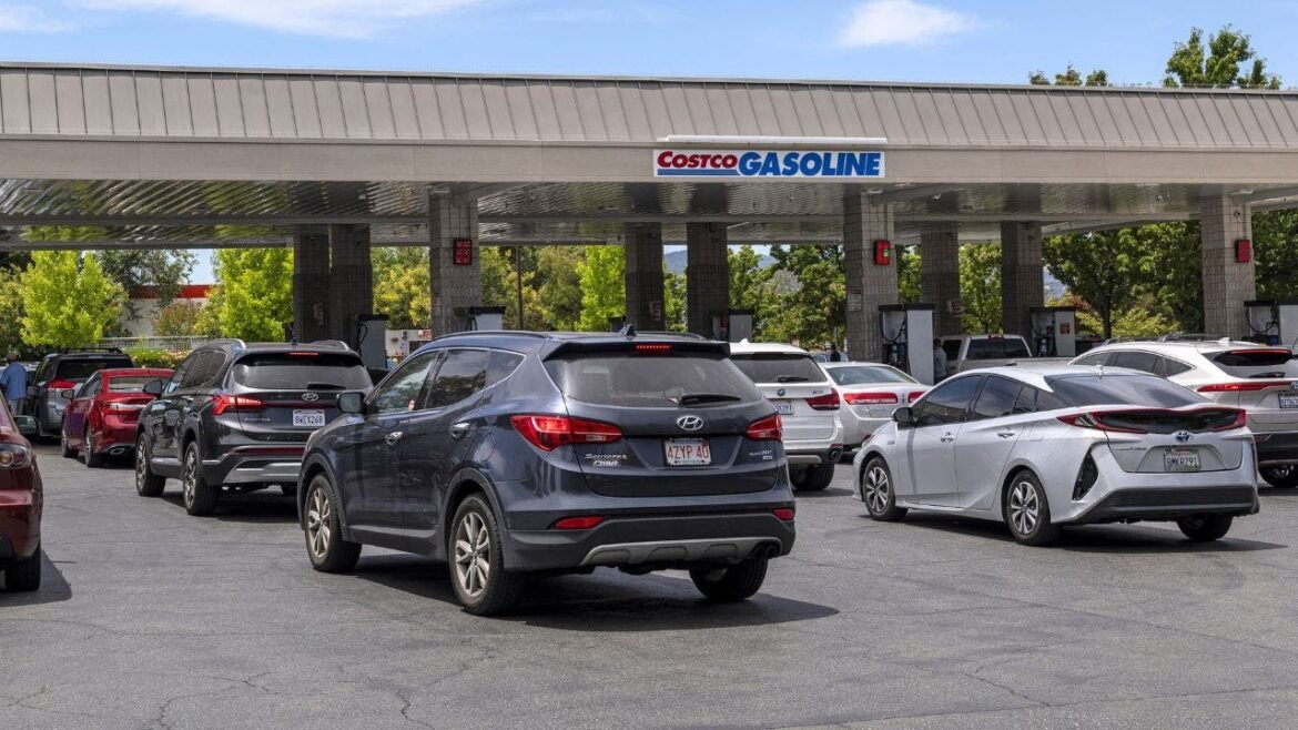 Costco gas demand hits record highs as consumers seek low prices at pump