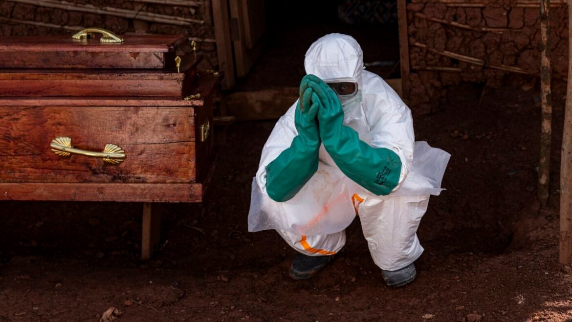Distrust, conflict hamper Congo's Ebola response : NPR