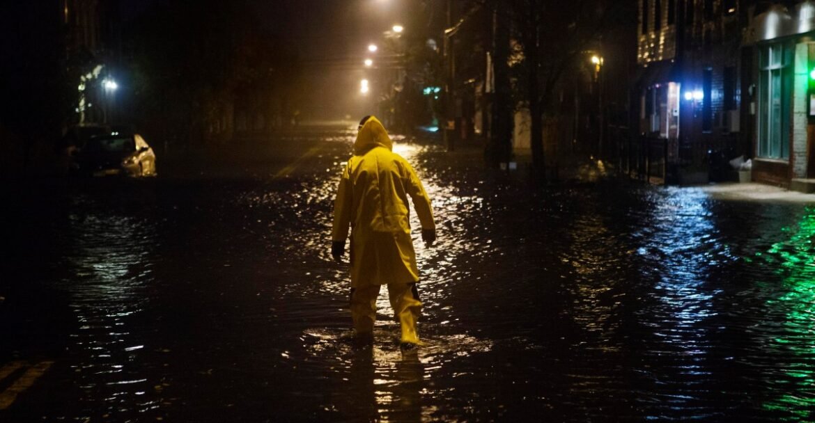 How to prep for a disaster if you live in an apartment, explained