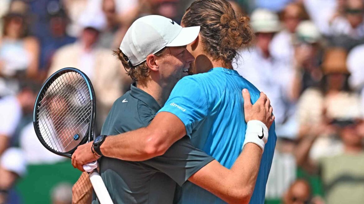 Jannik Sinner leads Alexander Zverev 9-4 in their Lexus ATP Head2Head series. 