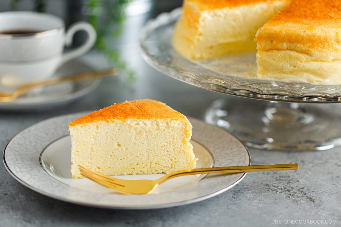 Japanese Cheesecake スフレチーズケーキ • Just One Cookbook