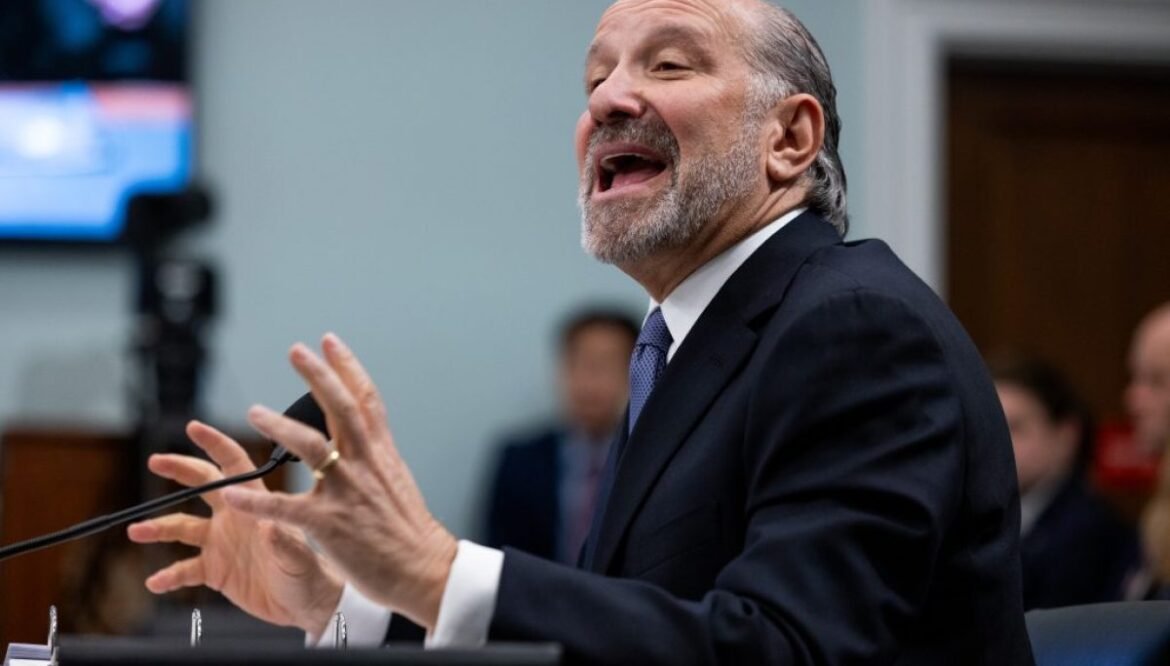 Lutnick said Epstein made 'sexual' remark about massages during 2005 visit