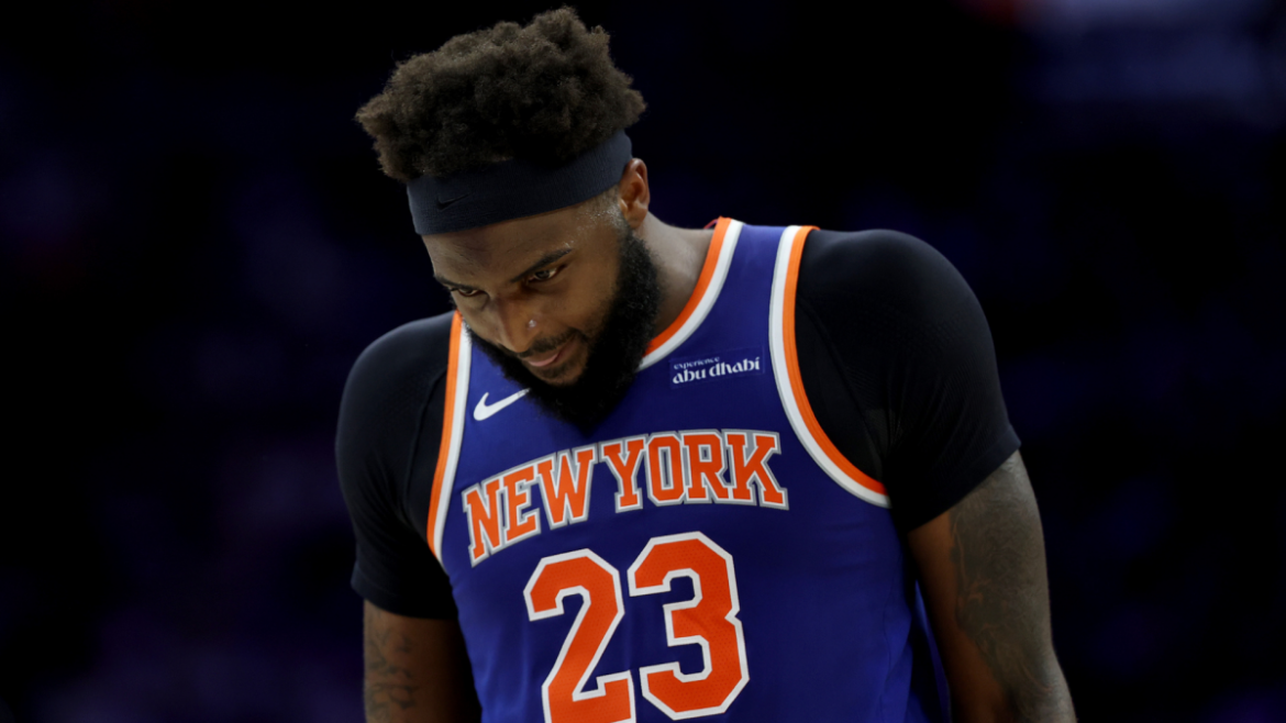 Mitchell Robinson injury: Knicks big man reportedly breaks finger before NBA Finals