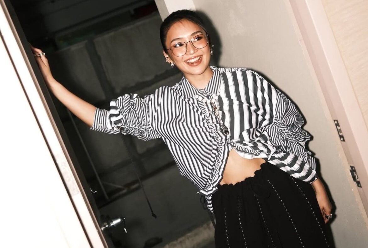 'Okay naman': Kathryn Bernardo briefly hints at romantic status
