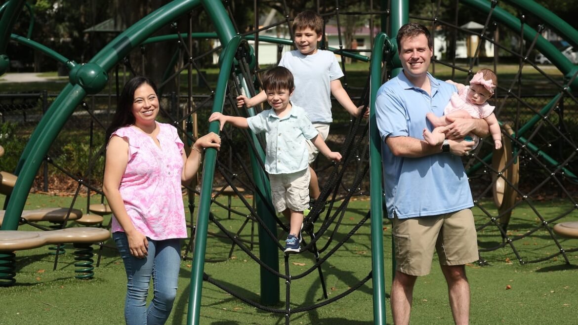Paid family leave would benefit Florida’s workers, advocates say