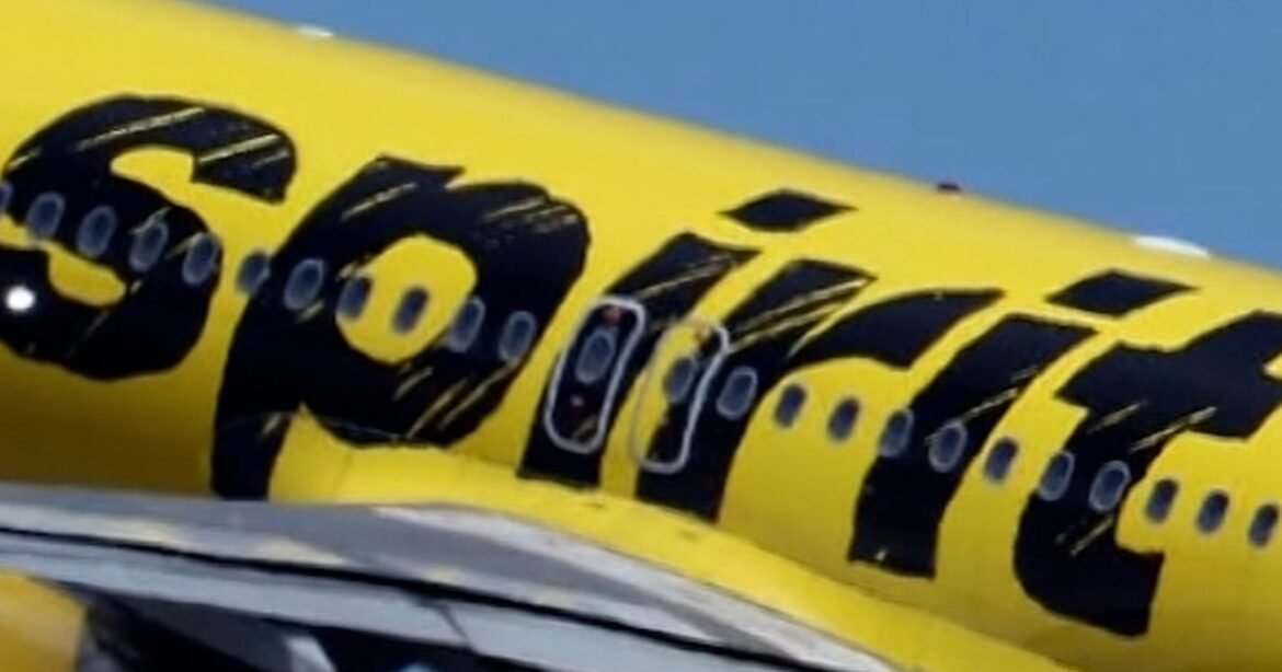Passengers learn of Spirit's shutdown at the airport