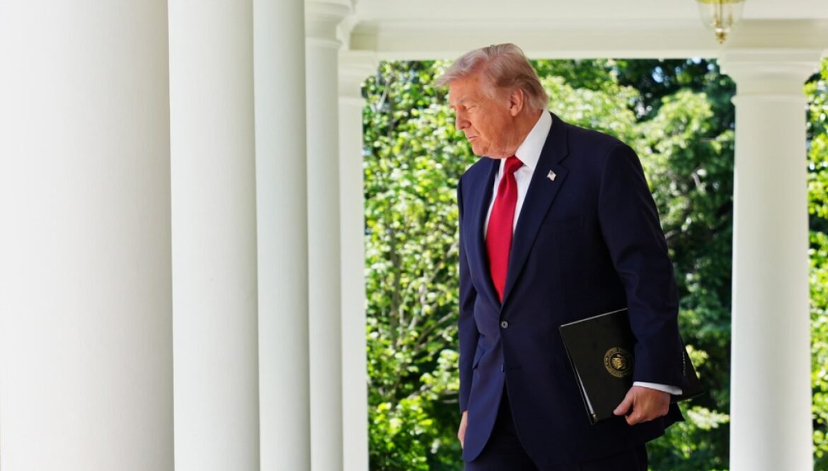 Pastor defends Trump statue: 'Not a golden calf'