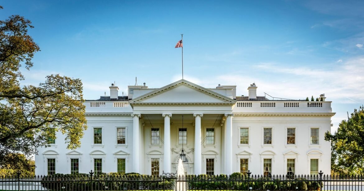 Possible gunfire heard near White House