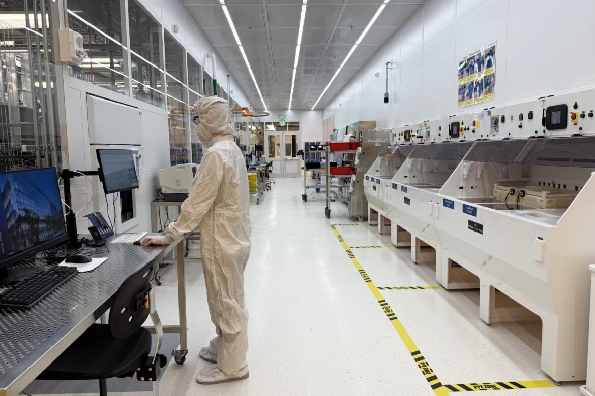 Powering 160,000 hours of discovery at MIT.nano | MIT News