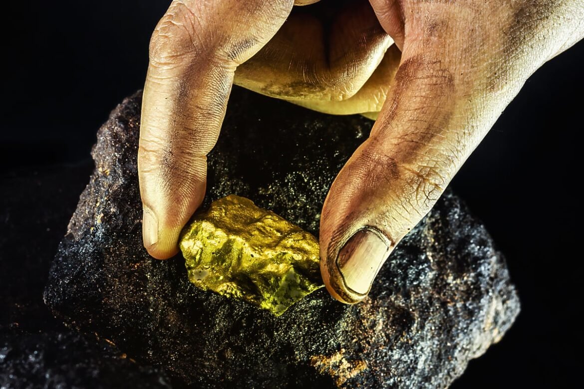 Same Gold. Different Fees. Here Is Which One Long-Term Investors Should Actually Own