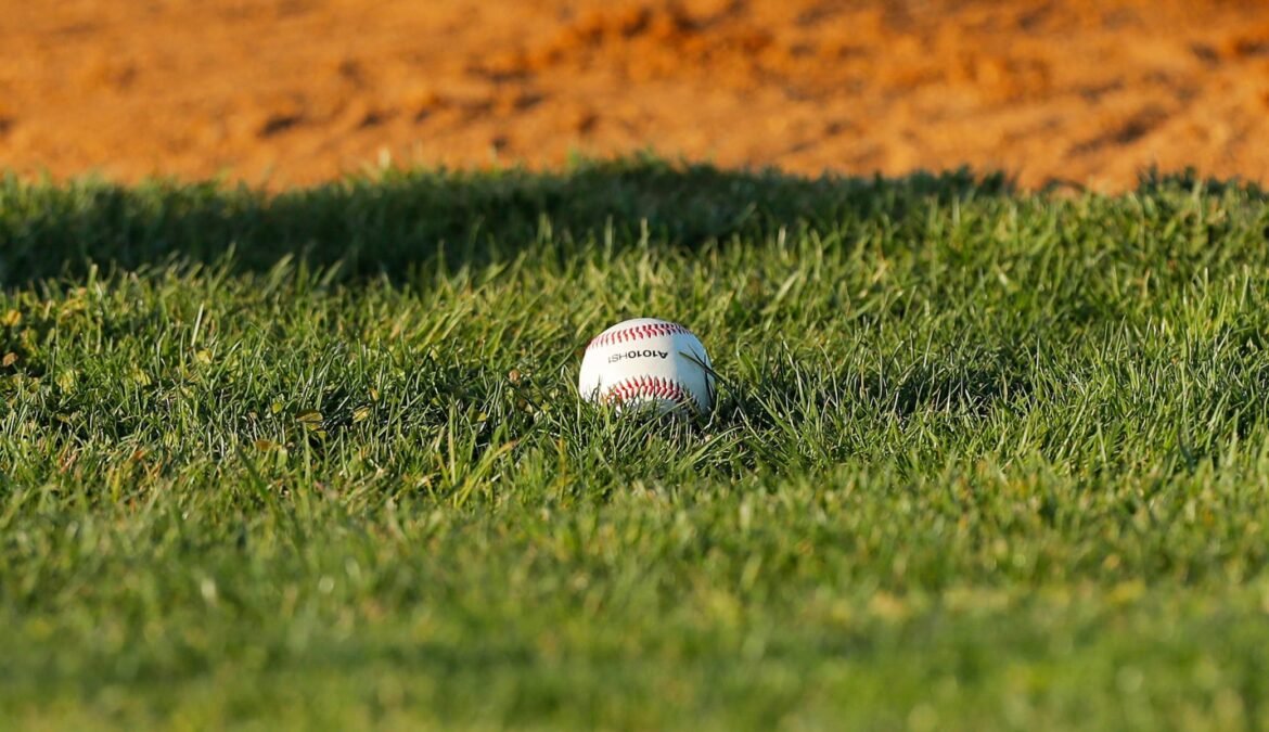 Skwarek, Breunig combo gets Brealey past Oratory and into UCT quarters - Baseball recap