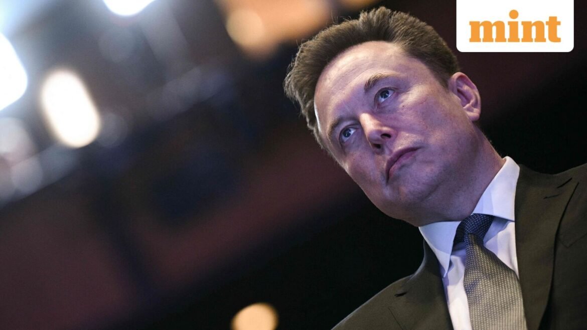 SpaceX’s $1.75 trillion valuation sparks concerns: Is Elon Musk’s IPO priced too high? Should investors be cautious?
