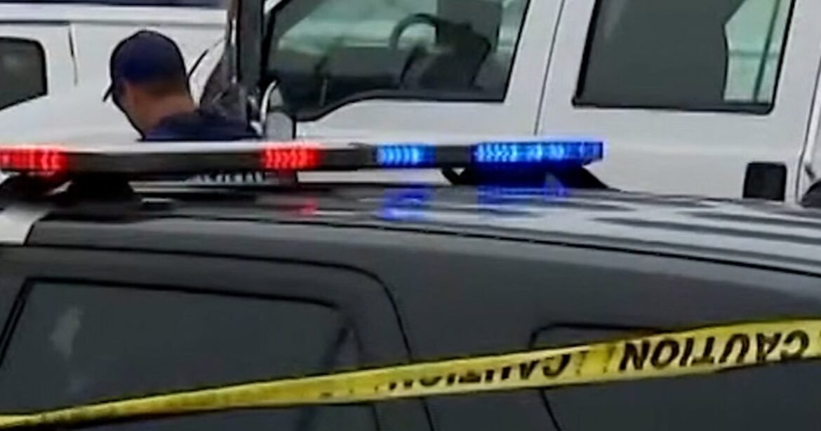 Texas police investigating shooting that killed two