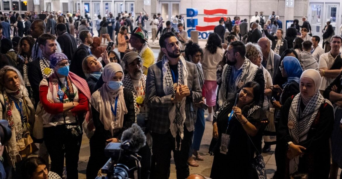 There are 50,000 Words in the DNC Autopsy. “Gaza” Isn’t One. – Mother Jones