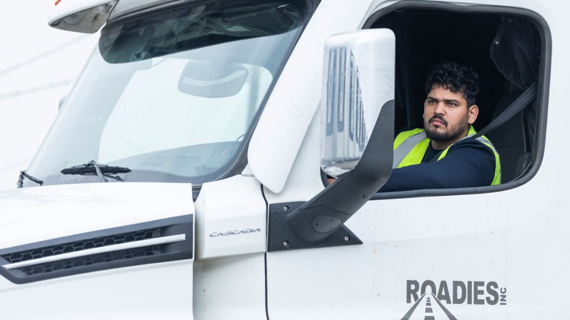 Truck driver Rahul Narwal said if the current licensing situation remains, he won't be able to renew when his license expires in 2028. Photographed at Roadies Inc, in Bakersfield, CA on Saturday, Nov. 29, 2025.