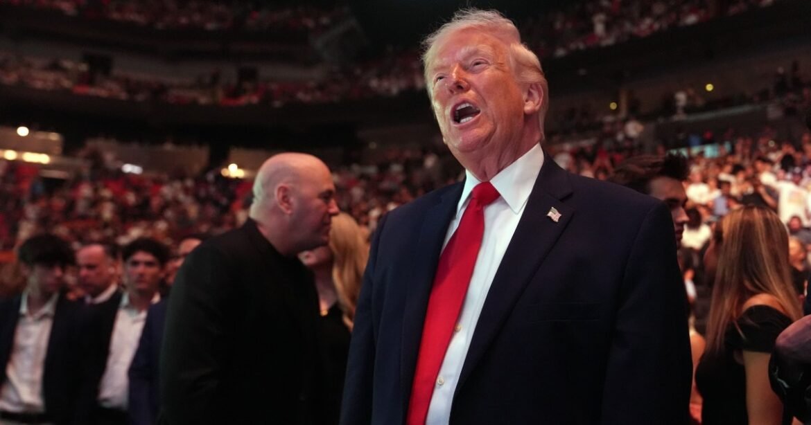 Trump’s New Crypto Club Offers “Luxury Suites at the Biggest Sporting Events” – Mother Jones