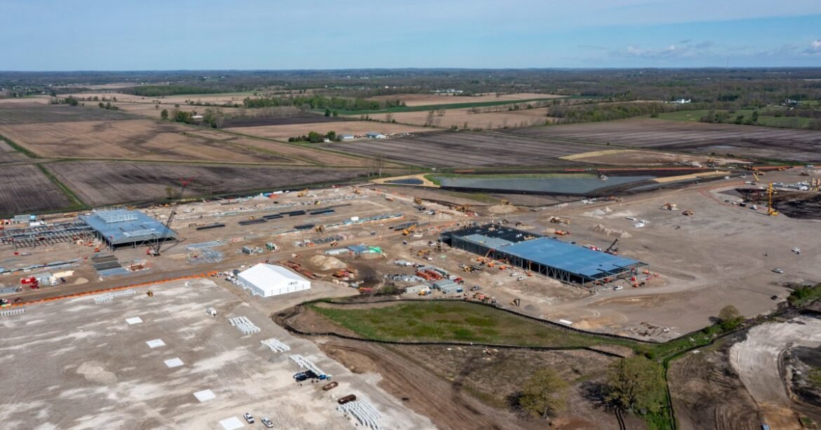 Turns Out, Nobody Wants a Data Center in Their Backyard – Mother Jones