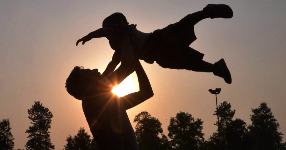 A New Report on the State of Fatherhood Pulls No Punches – Mother Jones