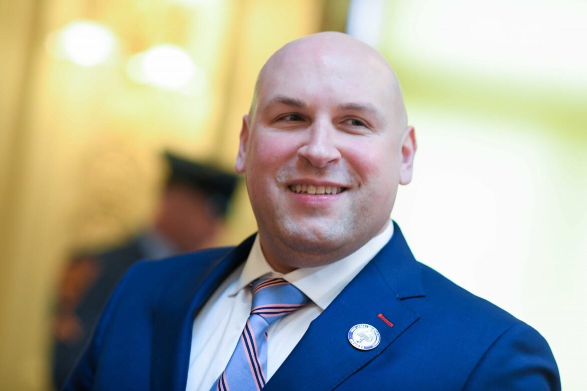 Ballot rotation bill draws scrutiny over party role, election logistics