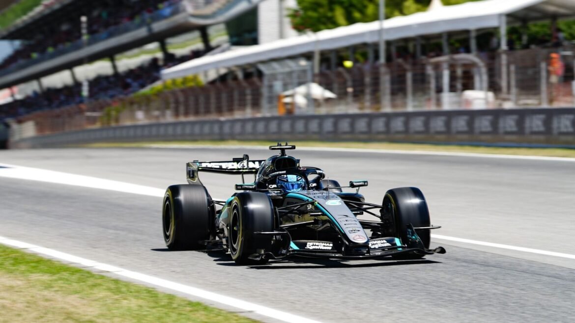 Barcelona-Catalunya GP: George Russell fastest from Oscar Piastri in first practice as Ferrari reveal upgrades | F1 News