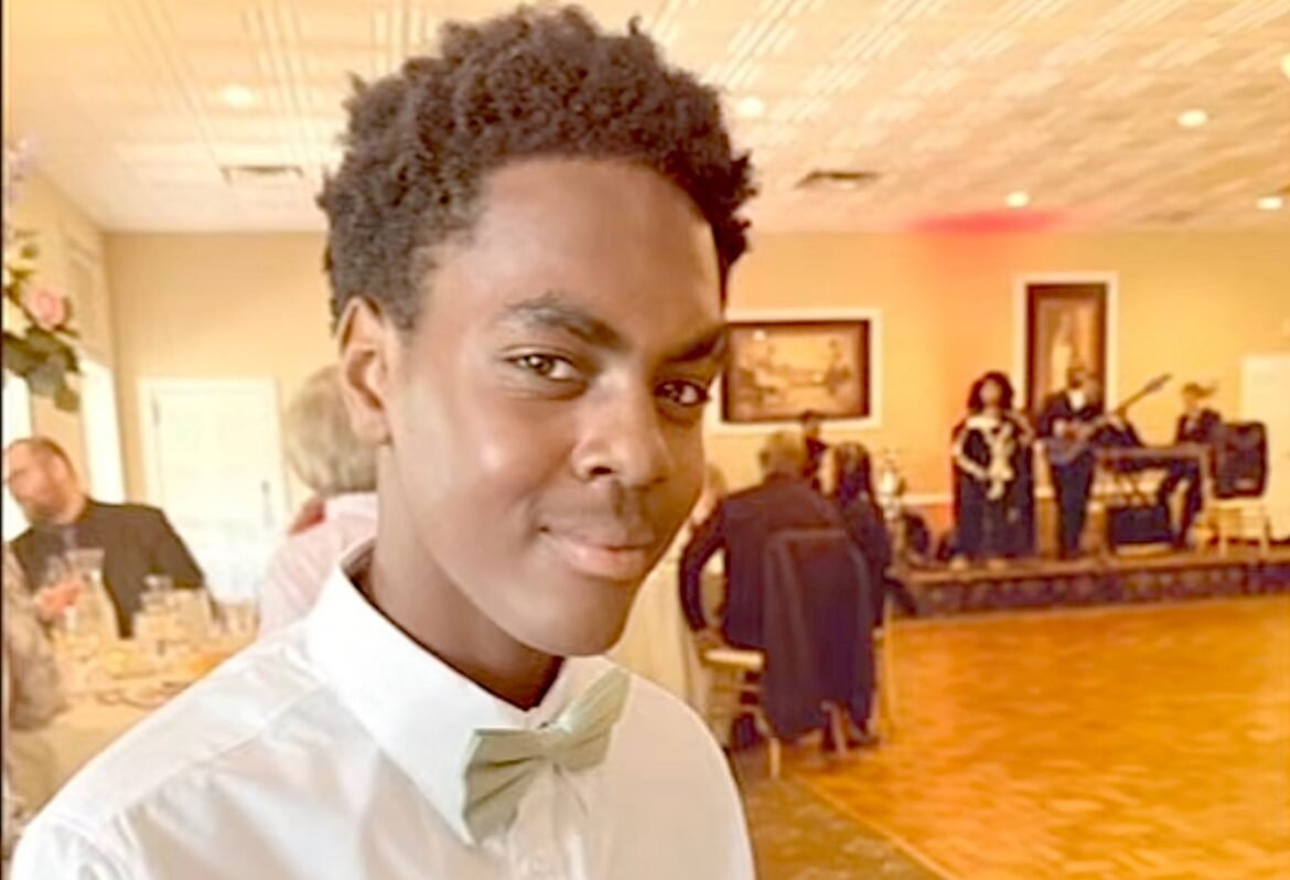 Davoris Carter III