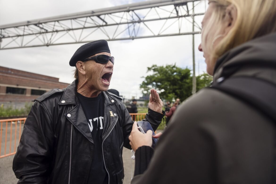 Cop charged with theft of injured journalist's cameras at protest