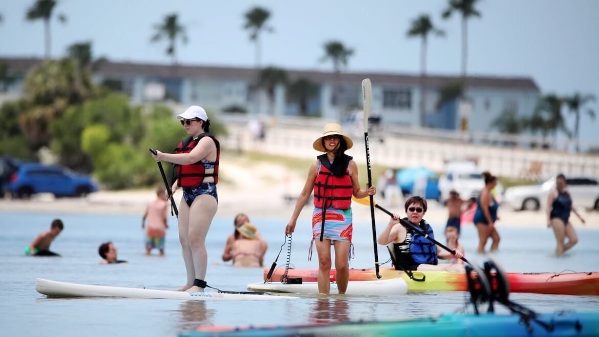 Dunedin to ban motorized watercraft from launching off Causeway