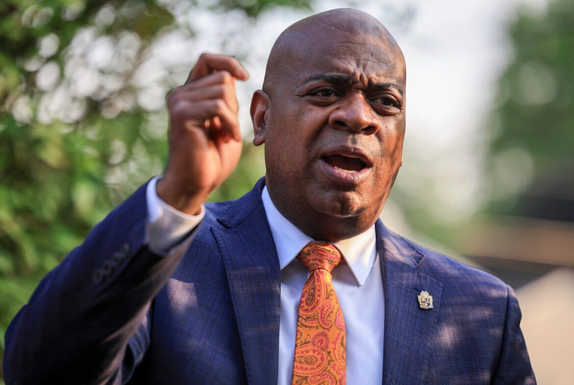Fresh off court win, Newark mayor says president should ‘stop pressuring us’ on immigration • New Jersey Monitor