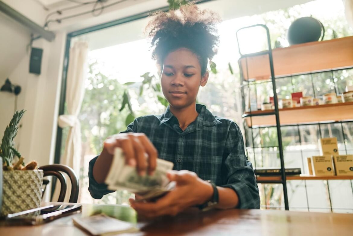 How much money should you put in a CD?