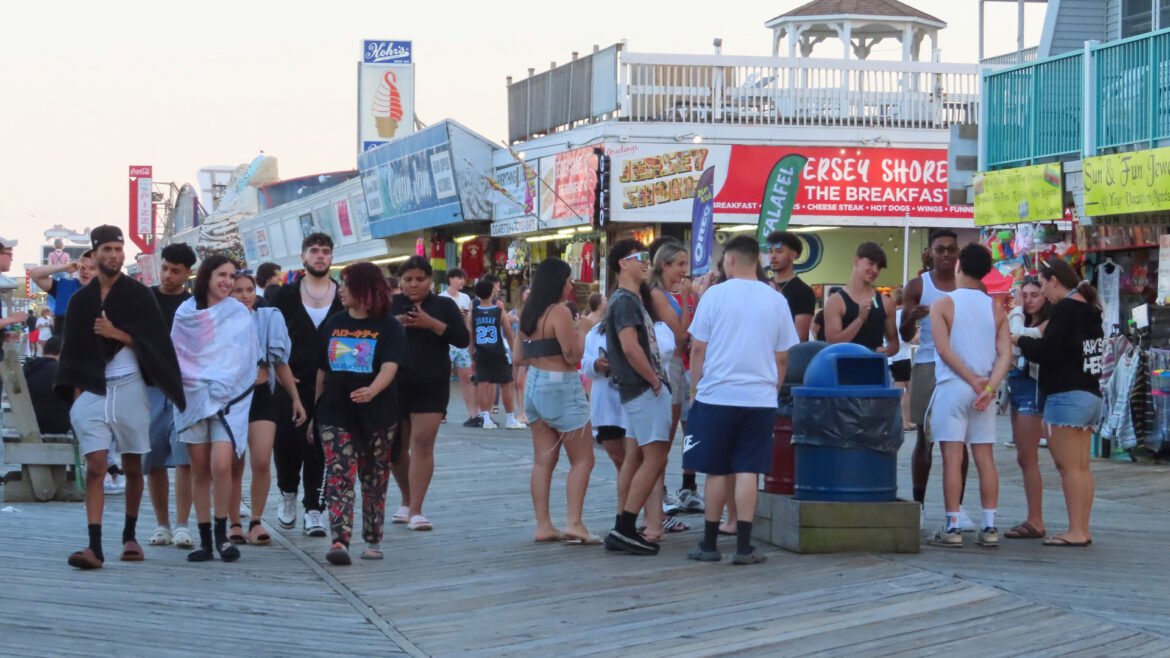 Jersey Shore pop-up parties lead GOP to call for crackdown