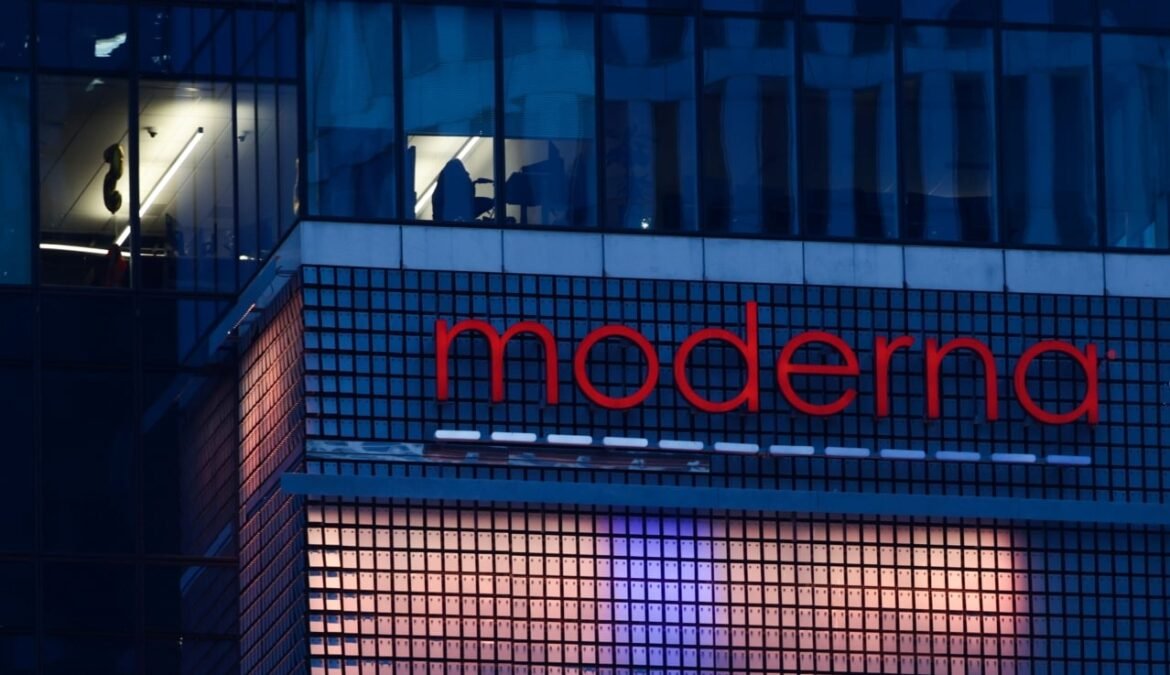 Moderna enters in vivo CAR-T with autoimmune asset