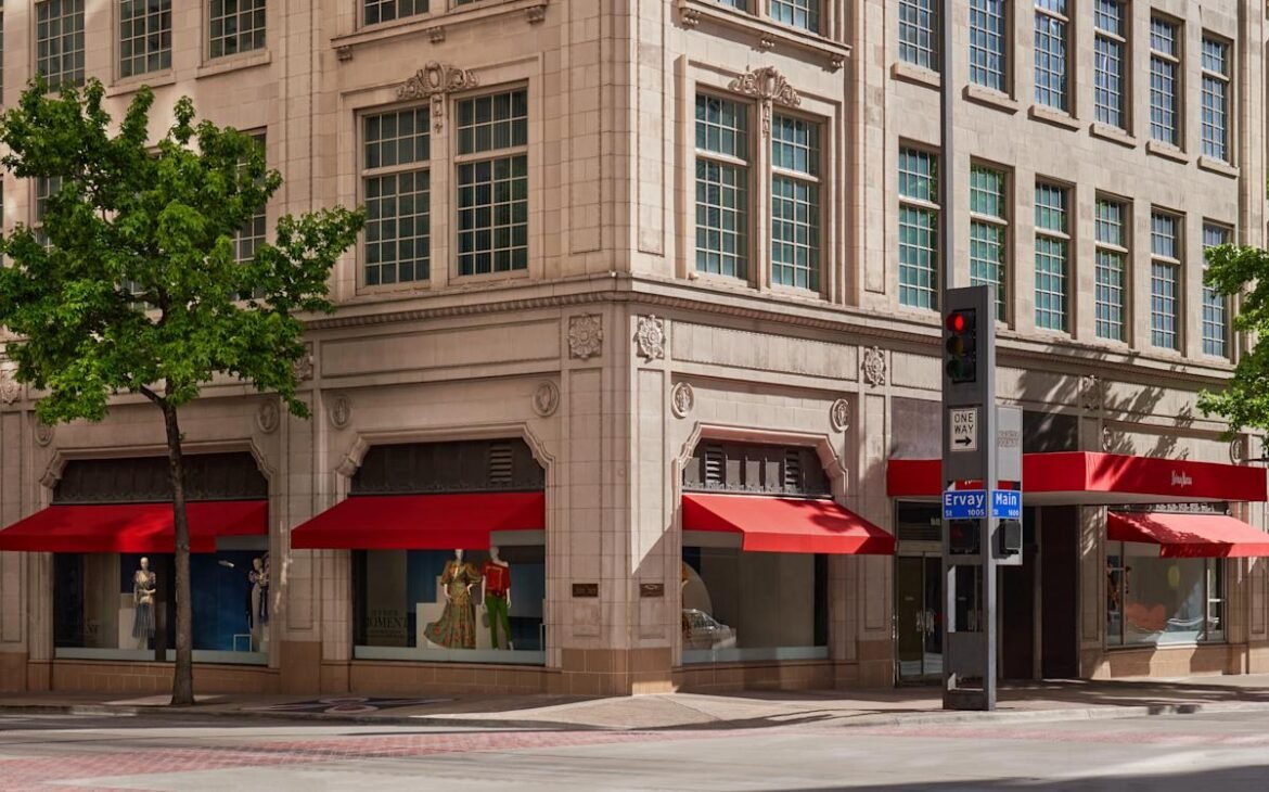 Neiman Marcus Downtown Dallas Flagship Closing