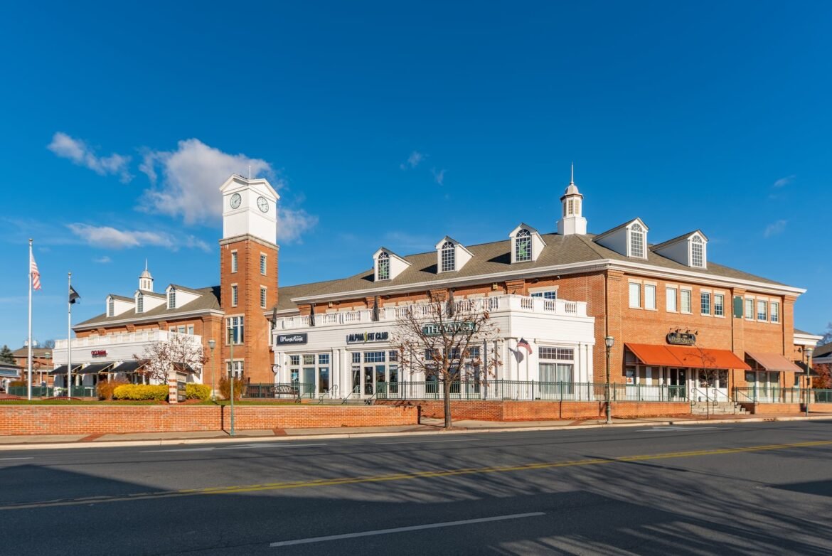 StarX Education has signed a lease at The Livingston Town Center, Azarian Realty Co. has announced.
