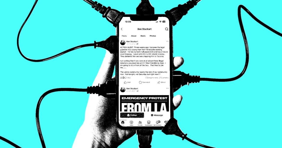 Public Records Show FBI Secretly Extracted Data From ICE Protesters’ Phones – Mother Jones