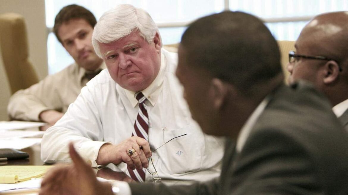 R. Fred Lewis, former Florida Supreme Court justice, has died