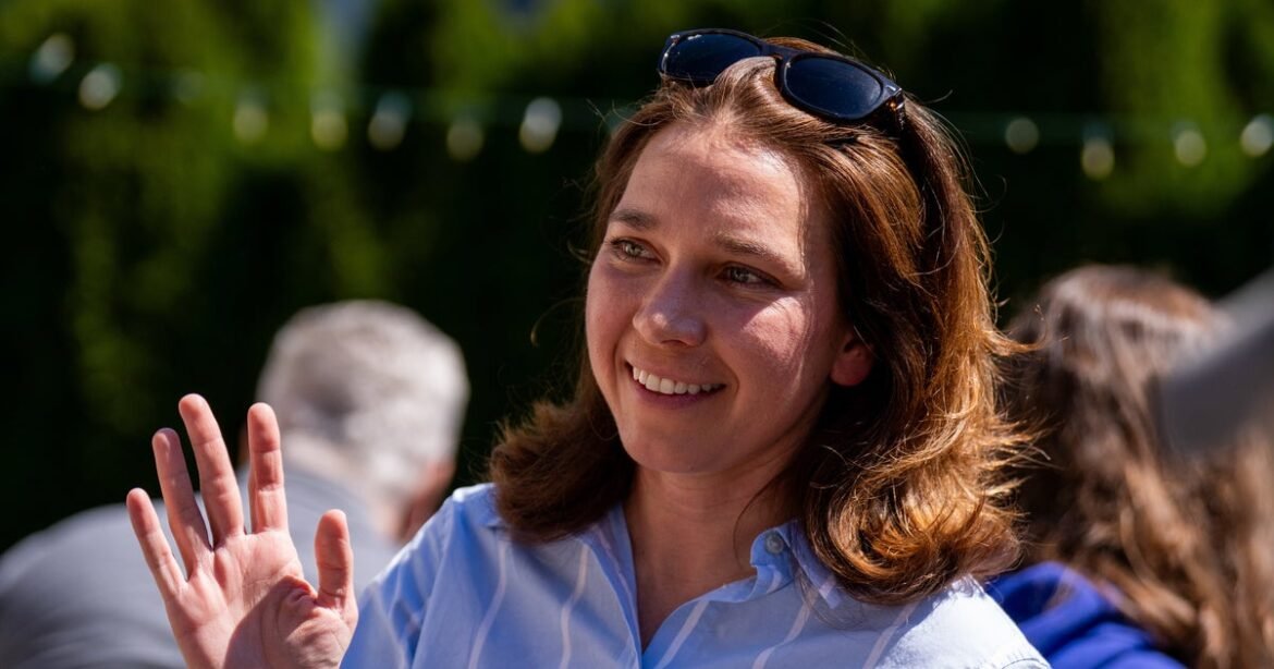 Rebecca Bennett Wins Democratic Primary In New Jersey's 7th District To Take On Rep. Tom Kean Jr.