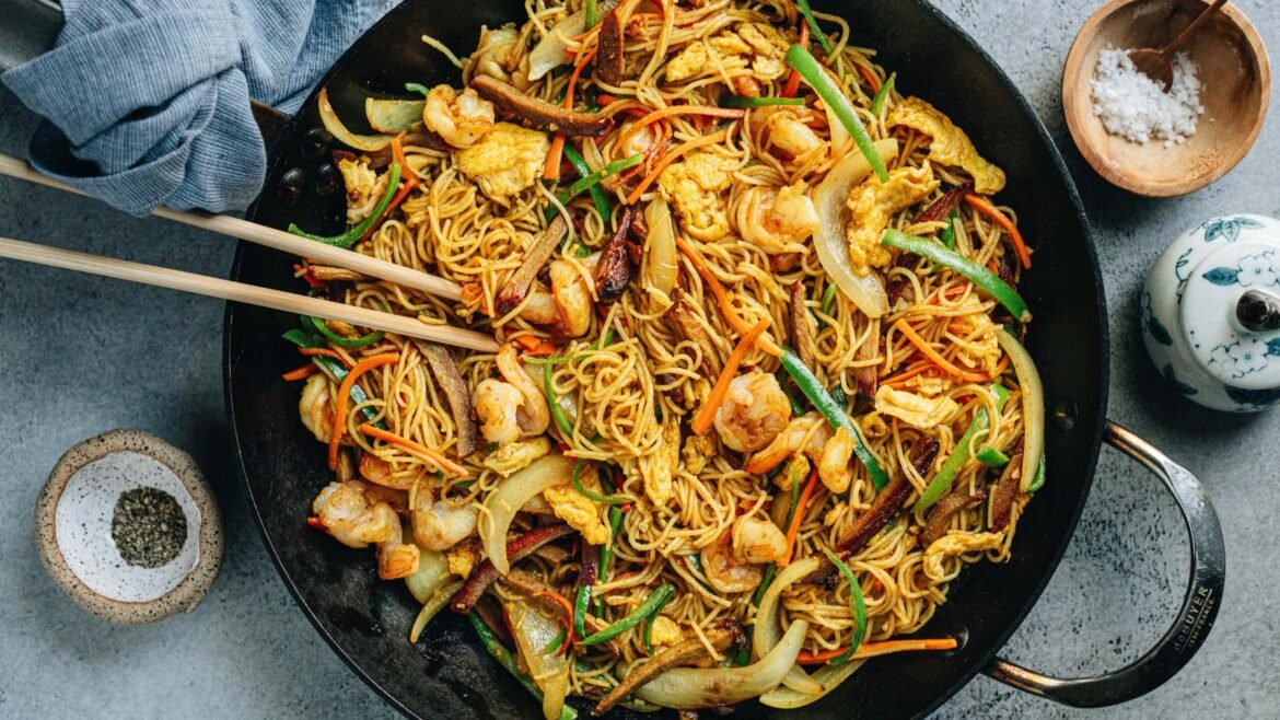 Singapore Noodles (星洲炒米粉, Singapore Mei Fun)